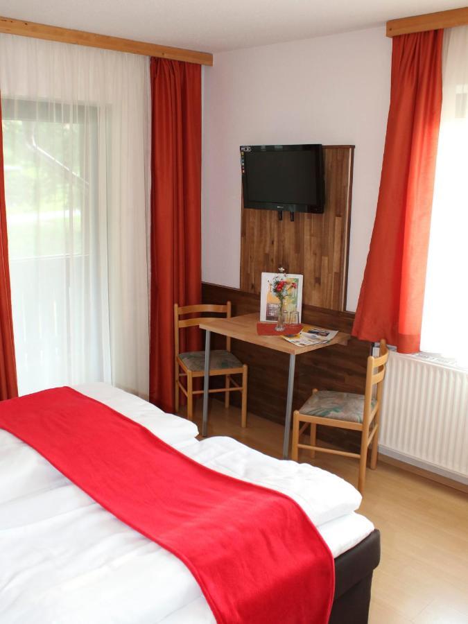 Alpenhotel & Aparthotel Lanz Hohentauern Room photo